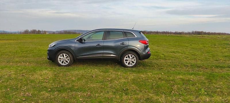 Gebraucht Renault Kadjar LIMITED 131 PS (96 kW) 2018 Grau SUV