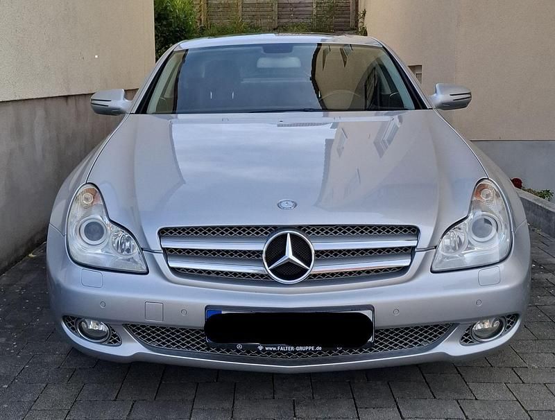 Silber Gebraucht 2010 Mercedes CLS350 Coupé | 11.250 € (Fairer Preis) - Bild 1/4