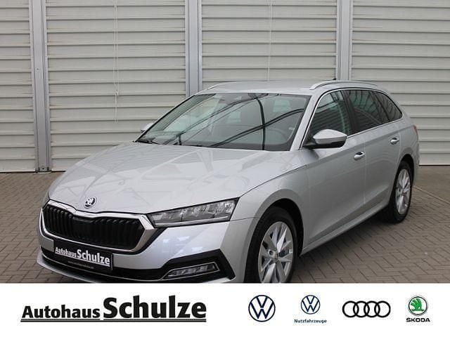 Silber Gebraucht 2022 Skoda Octavia Style Kombi | 26.470 € (Fairer Preis) - Bild 1/4