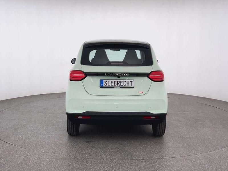 Neu Leapmotor T03 69 kW (95 PS) 2025 Grün Kleinwagen