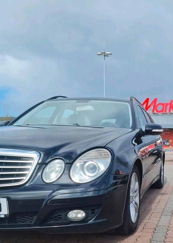 Gebraucht Mercedes E280 190 PS (139 kW) 2007 Schwarz Kombi