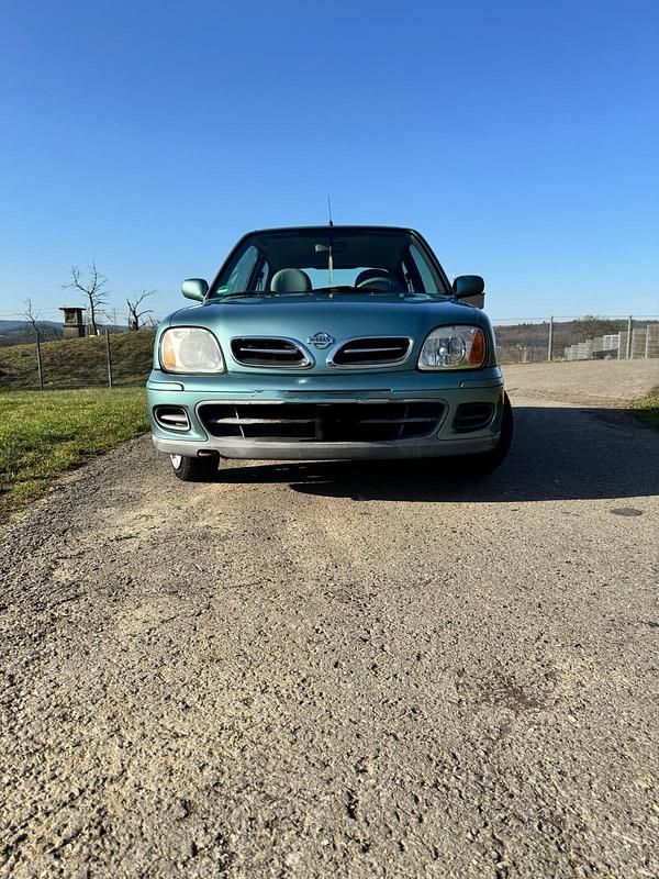 Gebraucht Nissan Micra 65 PS (47 kW) 2002 Grün Kleinwagen