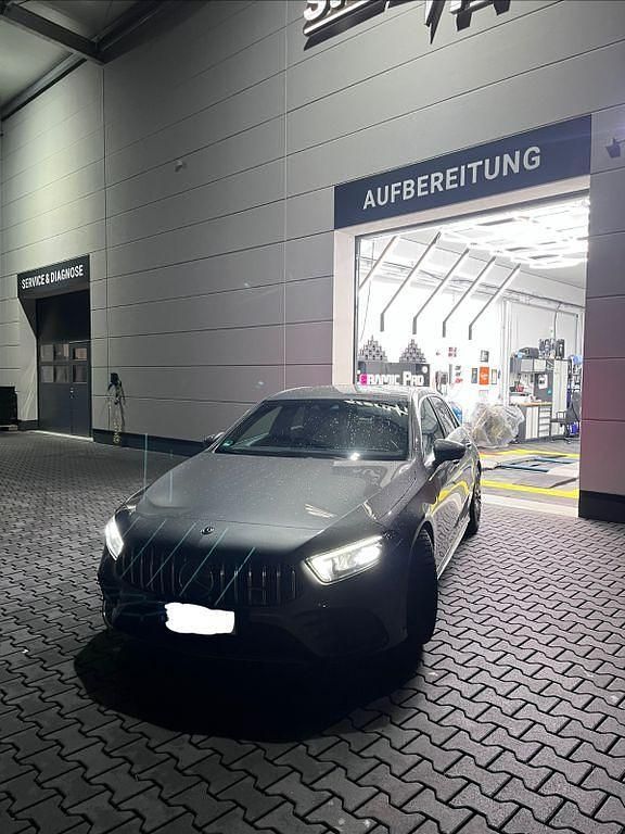 Gebraucht Mercedes A200 AMG 163 PS (119 kW) 2018 Grau Kleinwagen