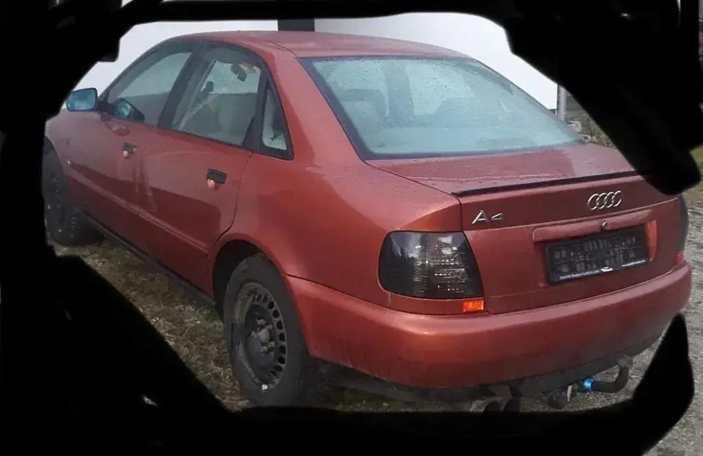 Usata Audi A4 101 CV (74 kW) 1996 Rosso Berlina