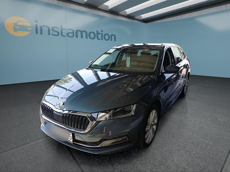 Grau Gebraucht 2021 Skoda Octavia Kombi | 26.249 € (Teuer) - Bild 1/4