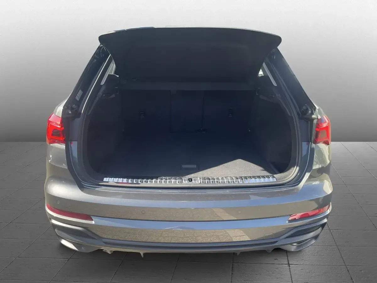 Gebraucht Audi Q3 S-Line 150 PS (110 kW) 2020 Grau SUV