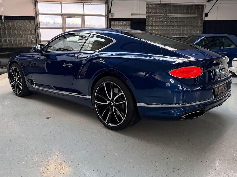 Gebraucht Bentley Continental GT 635 PS (467 kW) 2018 Blau Coupé