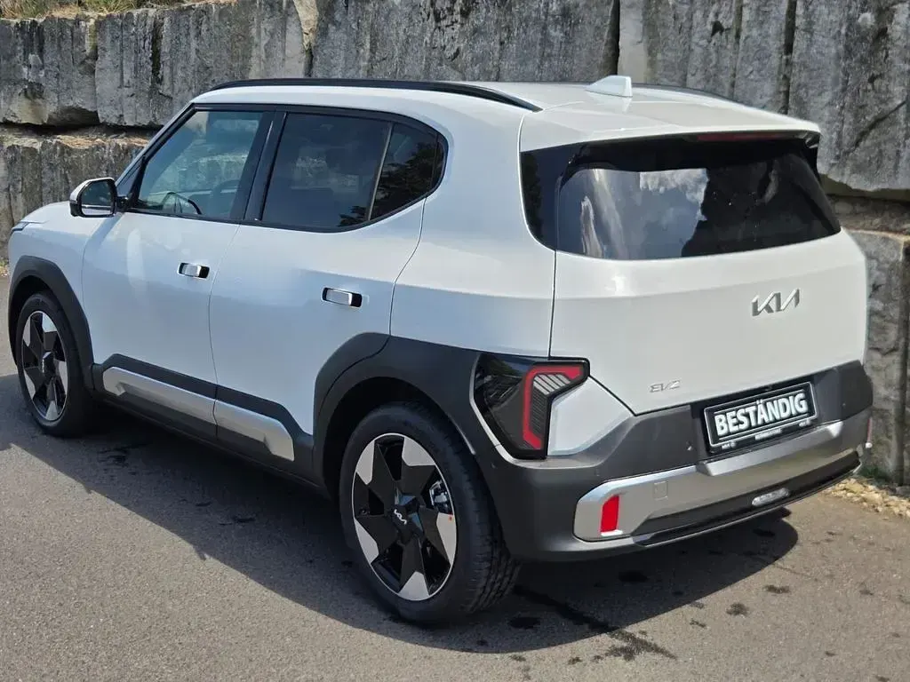 Neu Kia EV2 Earth 108 kW (147 PS) 2026 Weiß SUV