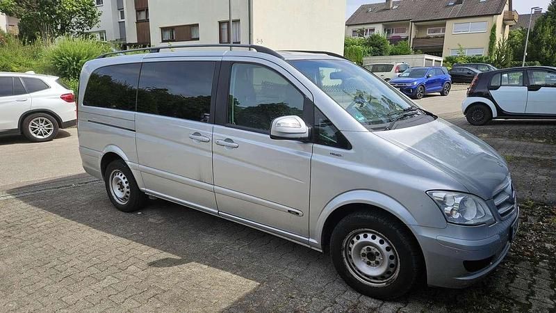 Silber Gebraucht 2014 Mercedes Viano Avantgarde Van / Kleinbus | 24.000 € (Fairer Preis) - Bild 1/4