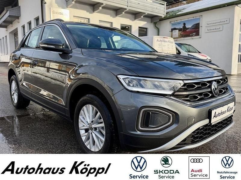 Gebraucht VW T-Roc Life 150 PS (110 kW) 2025 Grau SUV