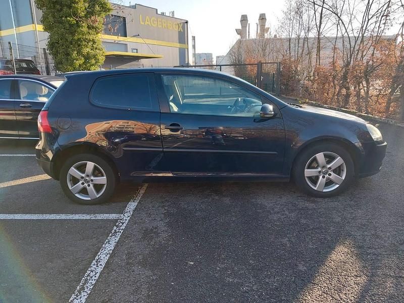 Gebraucht VW Golf IV Trendline 105 PS (77 kW) 2004 Blau Kleinwagen