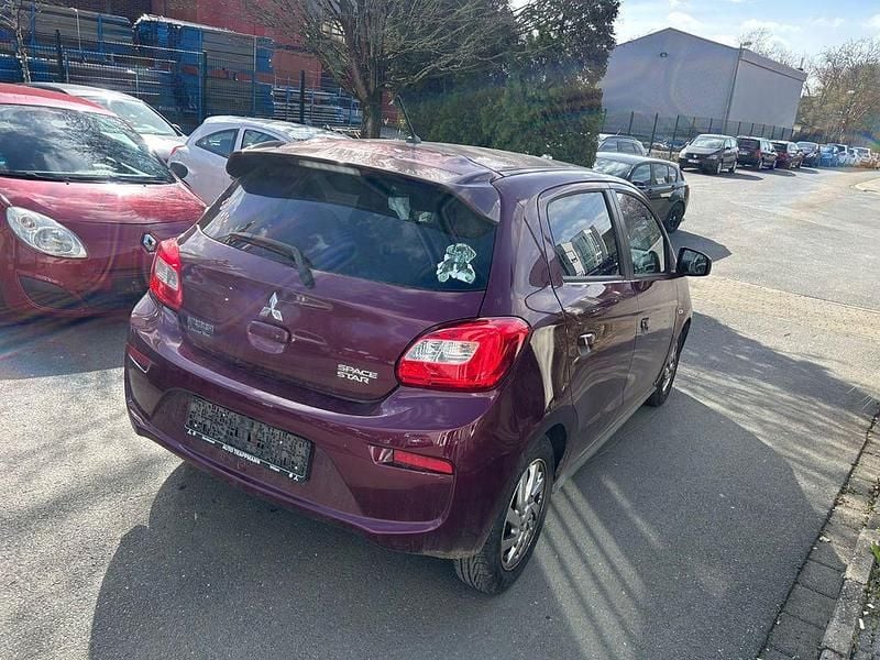 Gebraucht Mitsubishi Space Star Edition+ 80 PS (58 kW) 2016 Rot Kleinwagen