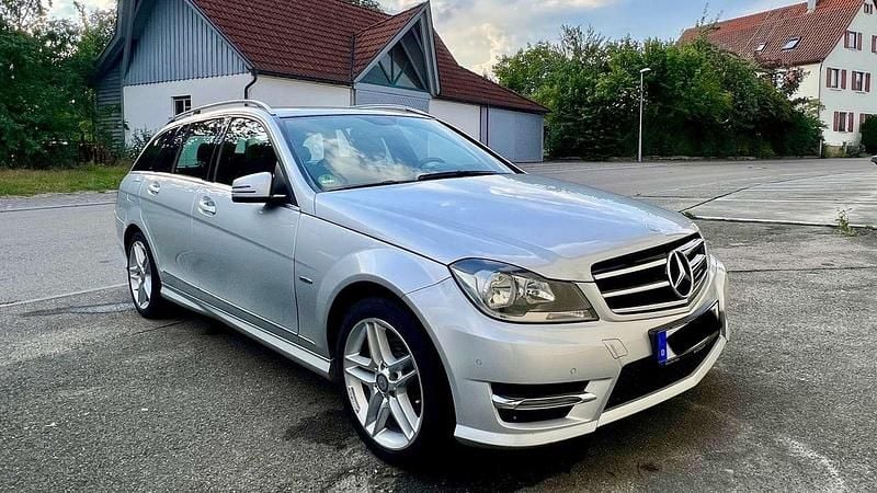 Gebraucht Mercedes C180 AMG line 156 PS (114 kW) 2014 Kombi