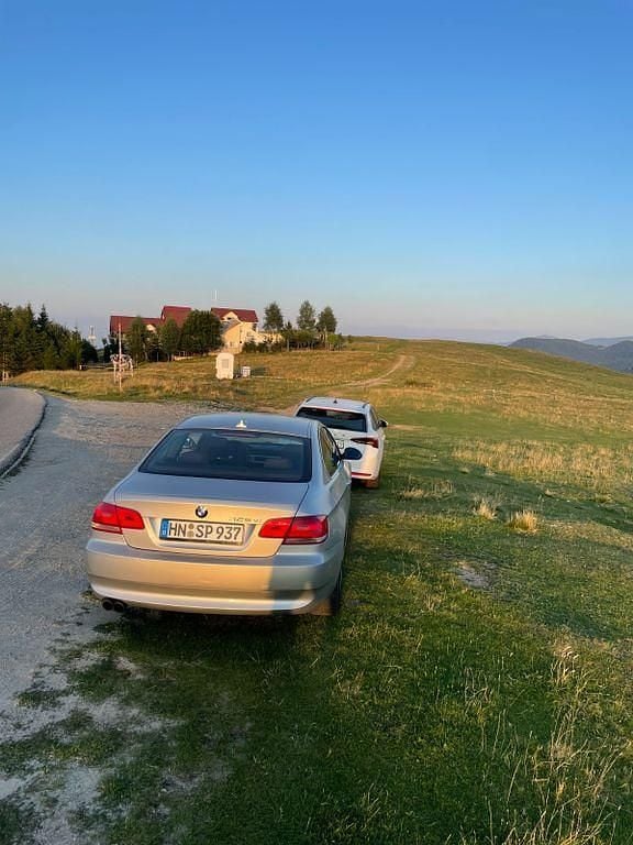 Gebraucht BMW 325 218 PS (160 kW) 2007 Silber Coupé