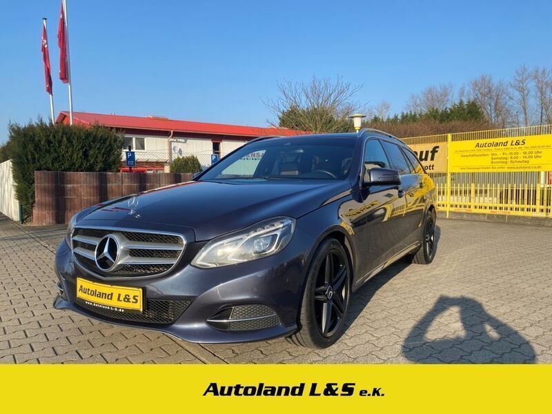 Covellinblau metalliclack Gebraucht 2014 Mercedes E350 Kombi | 15.990 € (Guter Preis) - Bild 1/4