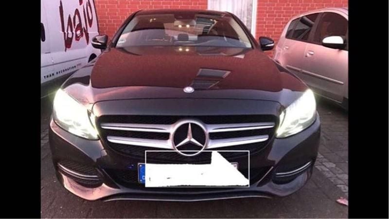 Schwarz Gebraucht 2014 Mercedes C200 Avantgarde Limousine | 15.000 € (Guter Preis) - Bild 1/4