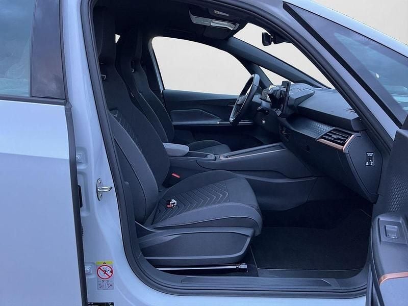 Gebraucht Cupra Born 150 kW (204 PS) 2022 Eisweiß (metallic) Kleinwagen