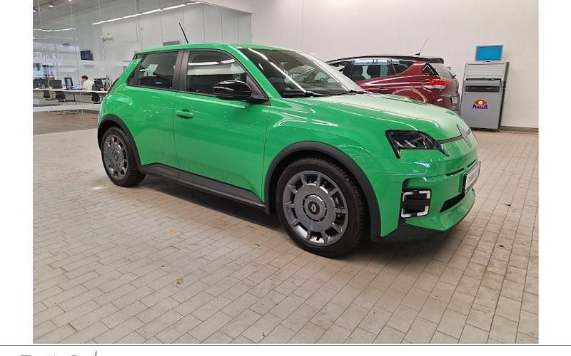 Second-hand Renault R5 Evolution 89 kW (122 CP) 2025 Verde Hatchback