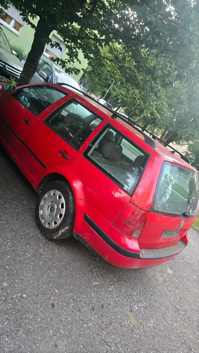 Brugt VW Golf IV 105 HK (77 kW) 2001 Rød Stationcar