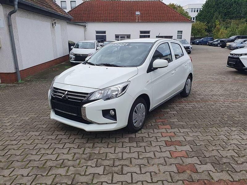 Second-hand Mitsubishi Space Star Basis 71 CP (52 kW) 2024 Alb Berlinǎ