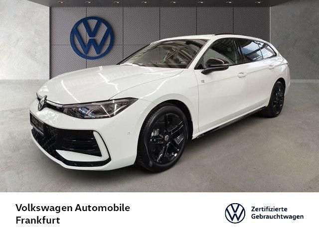 Weiß Gebraucht 2025 VW Passat R-line Limousine | 64.360 € - Bild 1/4