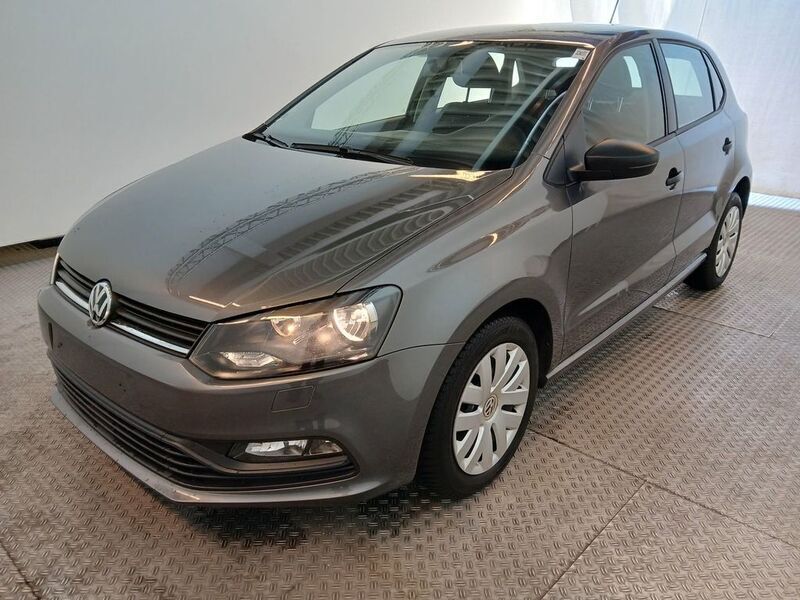 Grau Gebraucht 2017 VW Polo Comfortline Limousine | 12.990 € (Fairer Preis) - Bild 1/4