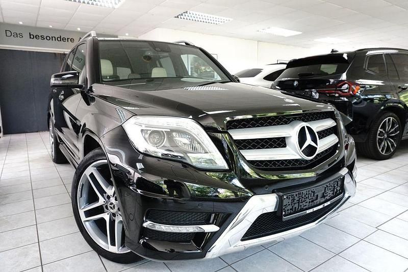 Schwarz Gebraucht 2013 Mercedes GLK350 AMG line SUV | 26.950 € - Bild 1/4