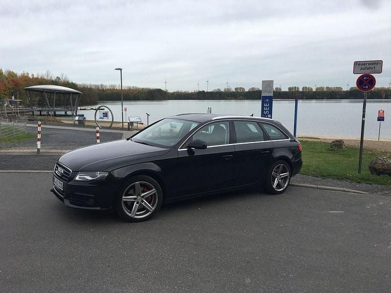 Gebraucht Audi A4 Ambiente 120 PS (88 kW) 2011 Schwarz Kombi