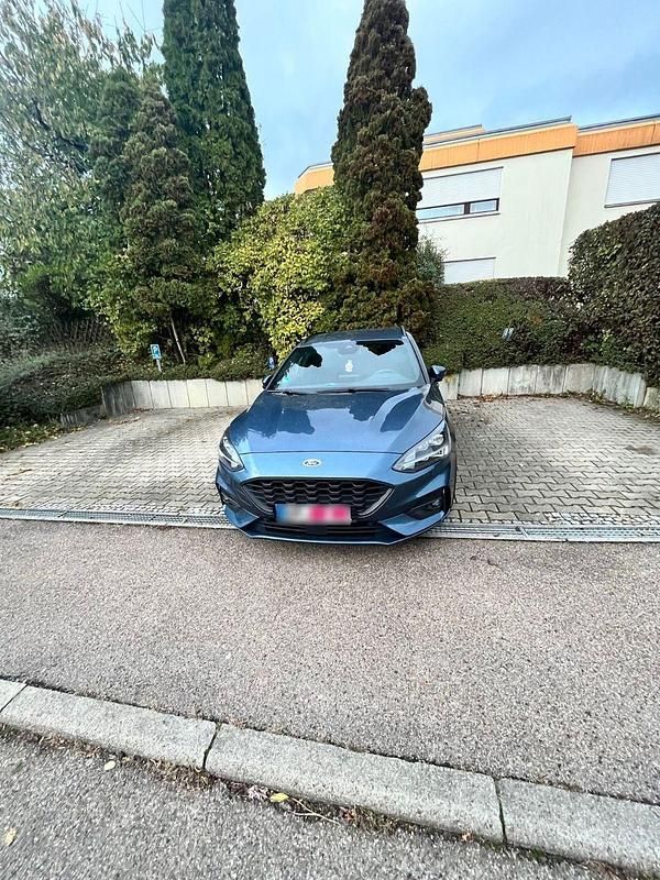 Gebraucht Ford Focus ST-Line 150 PS (110 kW) 2020 Blau Kombi