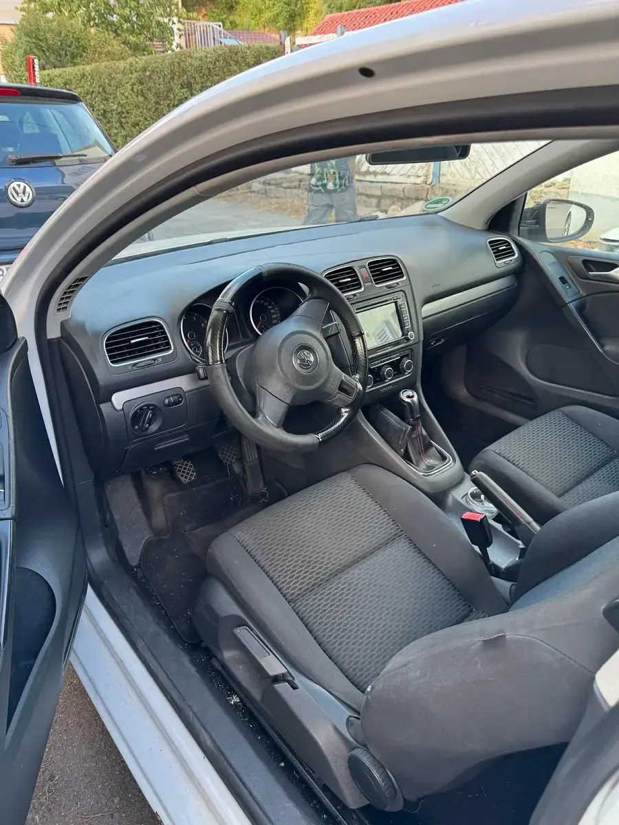 Gebraucht VW Golf VI 80 PS (58 kW) 2009 Weiß Kleinwagen