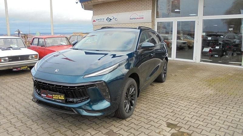 Neu DFSK Forthing 5 177 PS (130 kW) 2026 Grün SUV