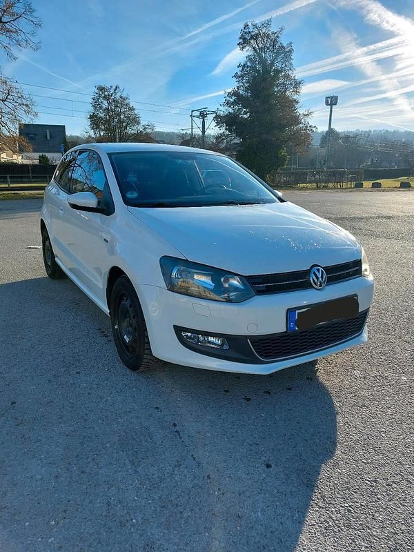 Gebraucht VW Polo Life 86 PS (63 kW) 2013 Weiß Kleinwagen