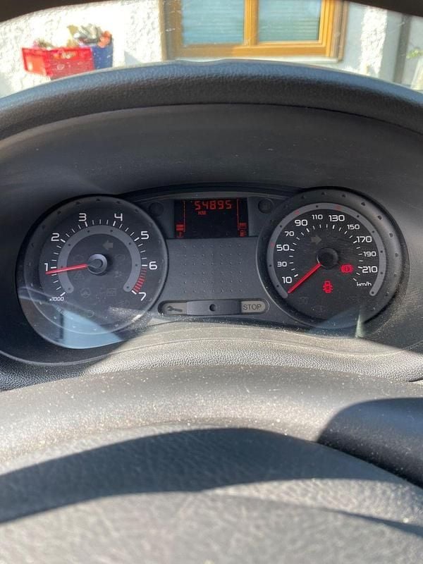 Second-hand Renault Clio II Expression 75 CP (55 kW) 2006 Albastru Berlinǎ