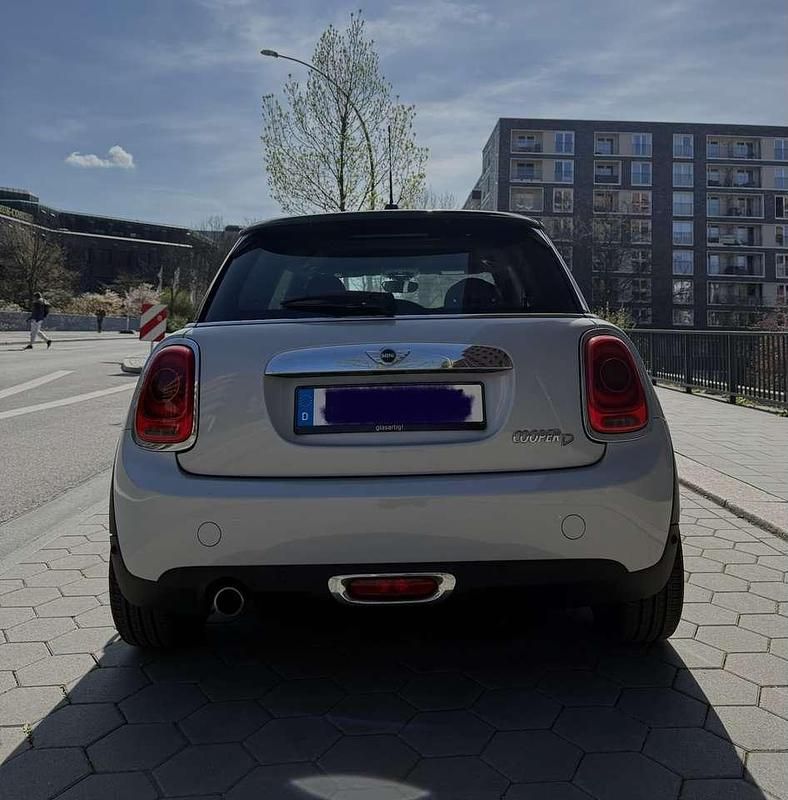Second-hand Mini Cooper D 116 CP (85 kW) 2015 Argintiu Hatchback
