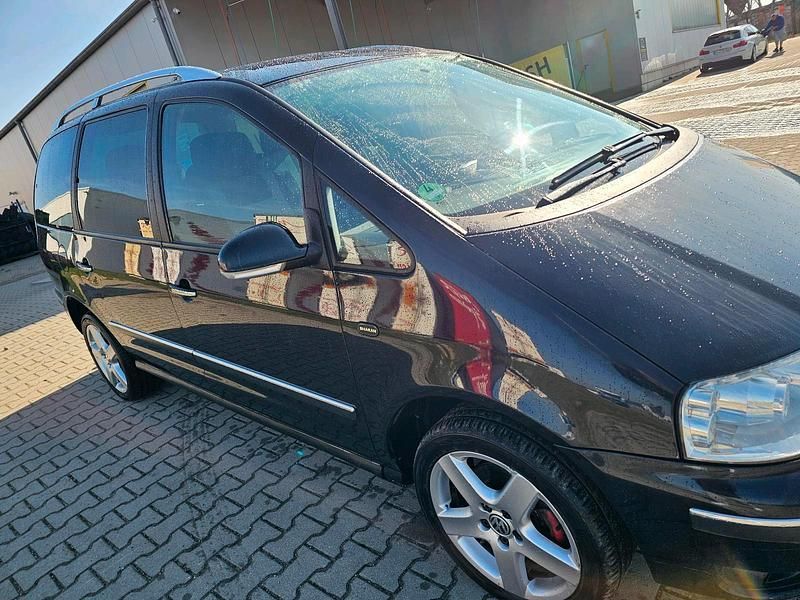 Gebraucht VW Sharan 140 PS (102 kW) 2010 Schwarz Van / Kleinbus
