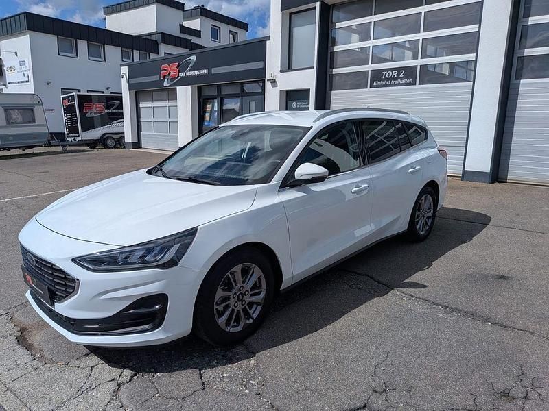 Gebraucht Ford Focus Titanium 116 PS (85 kW) 2024 Weiß Limousine
