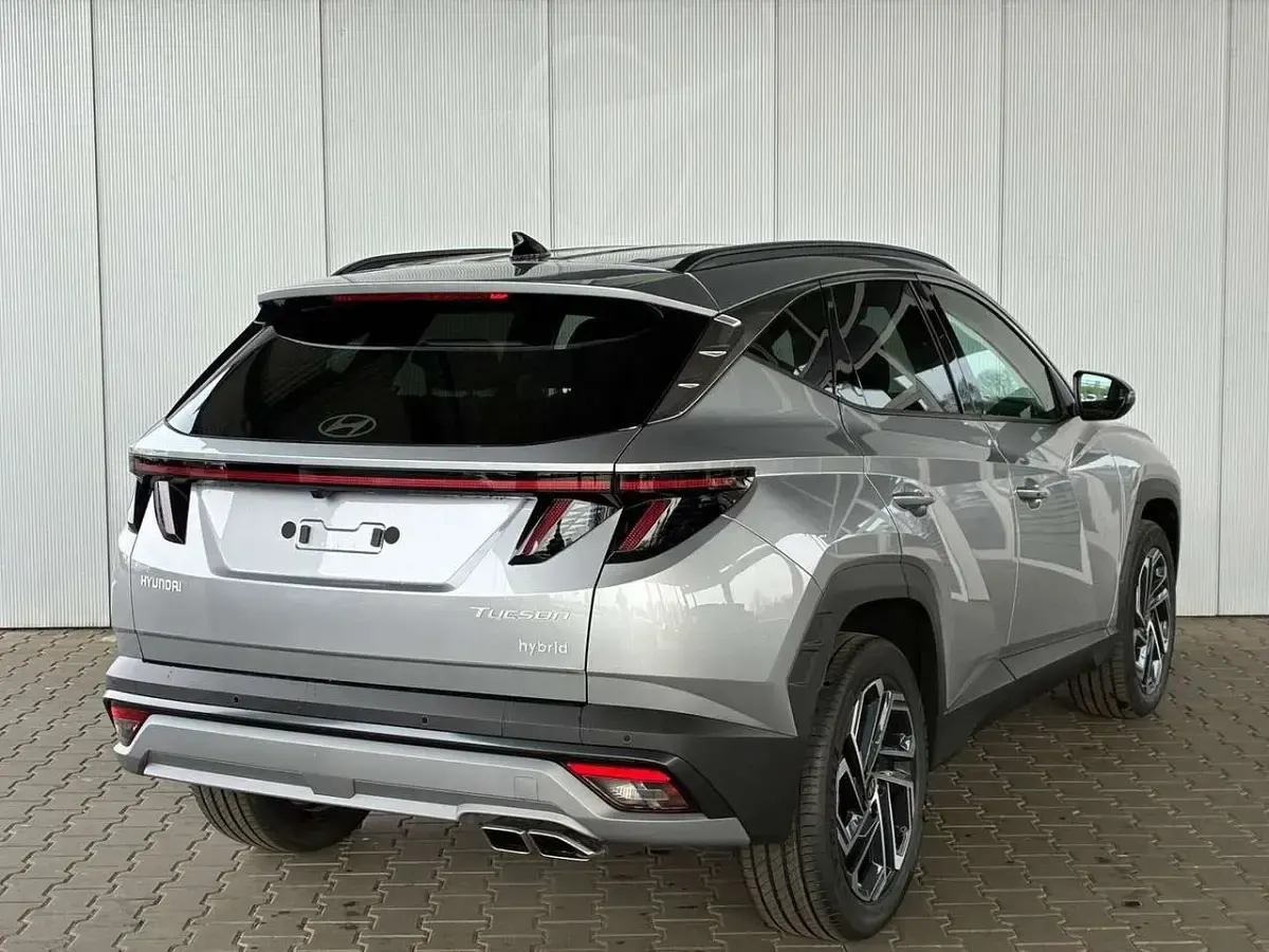 Neu Hyundai Tucson Prime 238 PS (175 kW) 2026 Shimmering silver SUV
