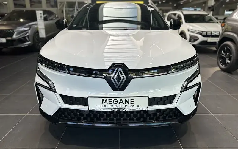 Nouvelle Renault Megane E-Tech Komfort 161 kW (220 ch) 2026 Blanc Berline