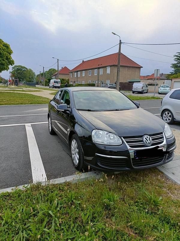Gebraucht VW Jetta 2010 Schwarz Limousine