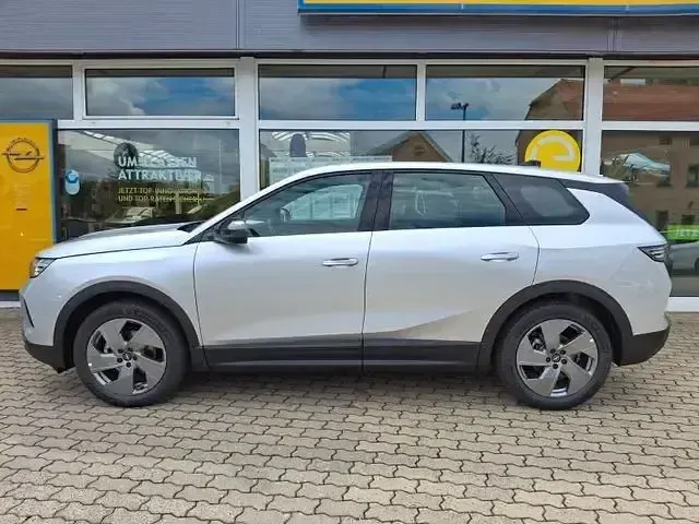 Gebraucht Opel Grandland X 136 PS (100 kW) 2025 Silber SUV