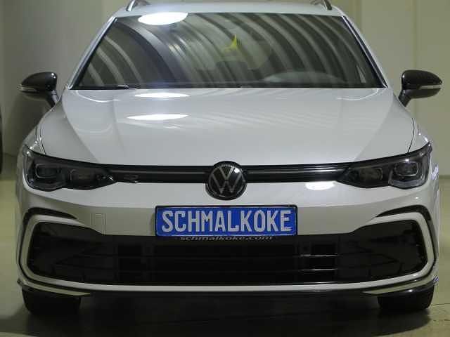 Weiss Gebraucht 2022 VW Golf VIII R-line Kombi | 29.950 € (Guter Preis) - Bild 1/4