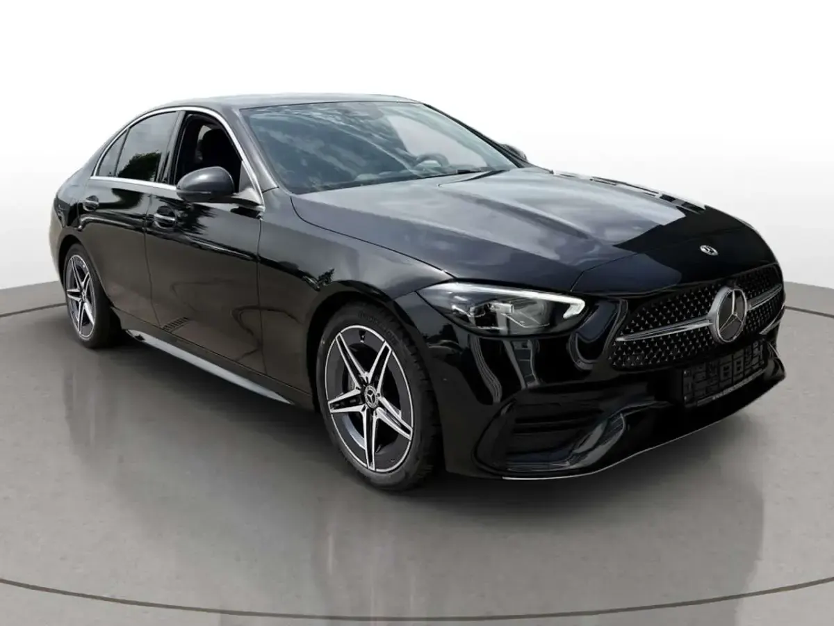 Gebraucht Mercedes C200 AMG line 163 PS (119 kW) 2026 Metalliclack obsidianschwarz m Limousine