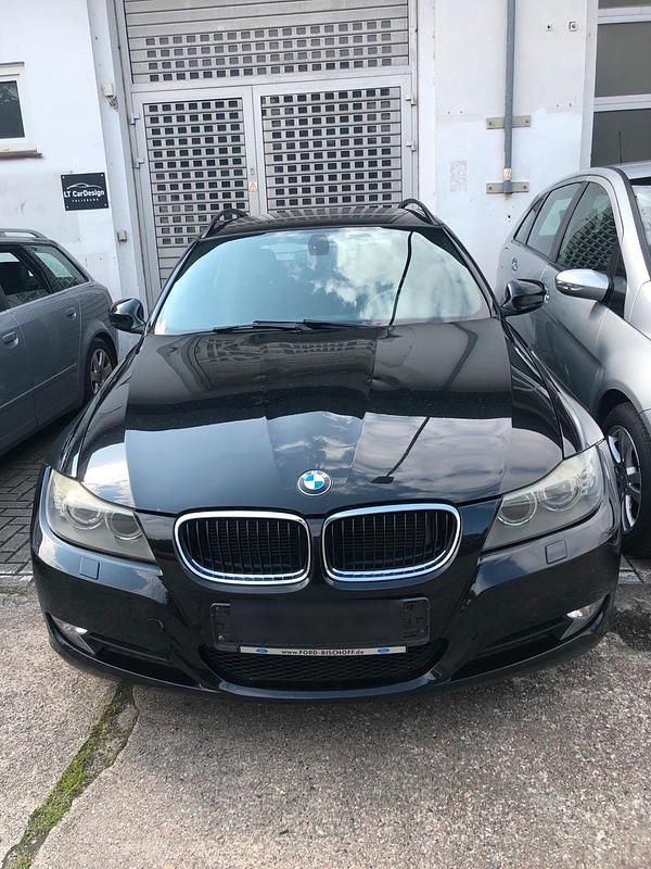 Gebraucht 2009 BMW 320 Kombi | 3.500 € (Superpreis) - Bild 1/4
