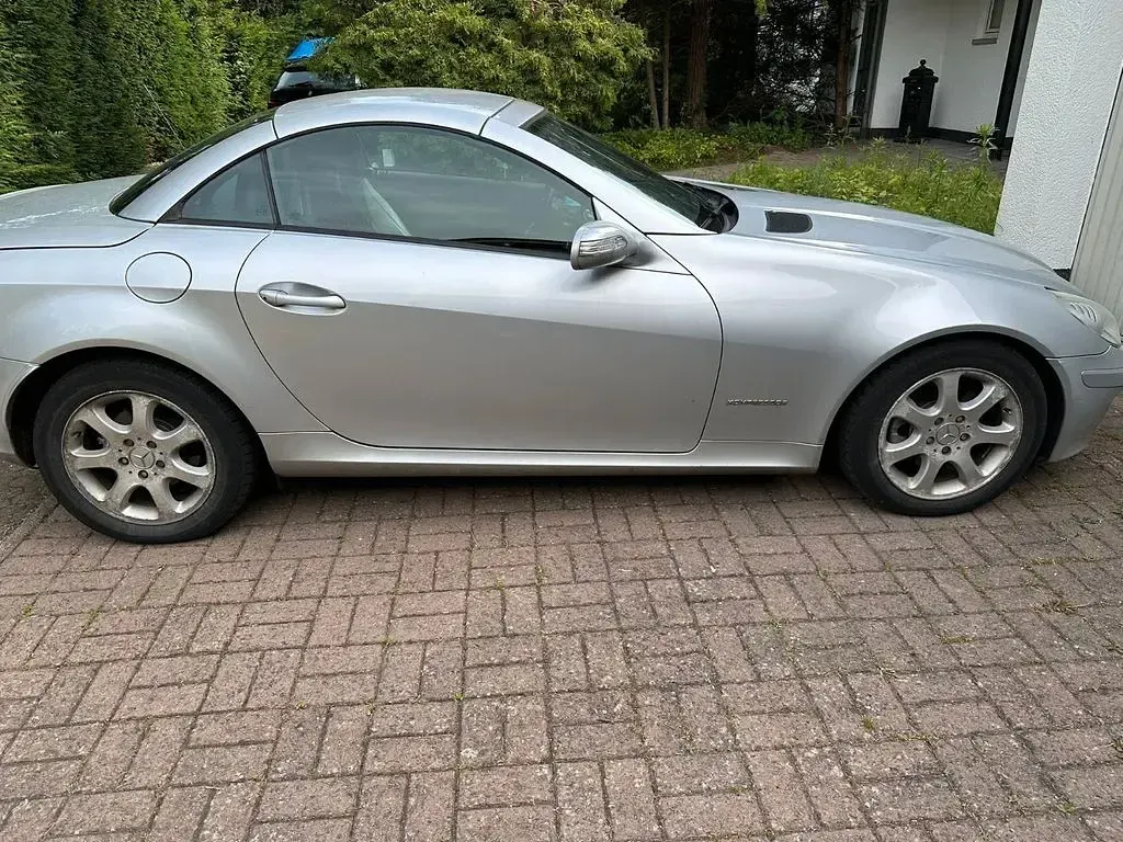 Gebraucht Mercedes SLK200 163 PS (119 kW) 2004 Silber Cabrio
