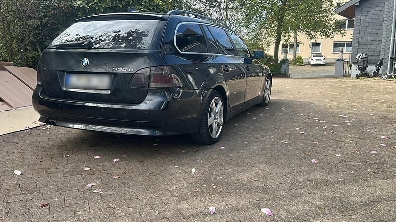 Gebraucht BMW 530 218 PS (160 kW) 2005 Schwarz Kombi