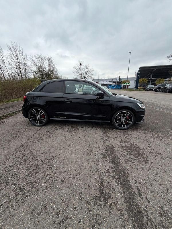 Gebraucht Audi S1 Ambiente 233 PS (171 kW) 2017 Schwarz Kleinwagen