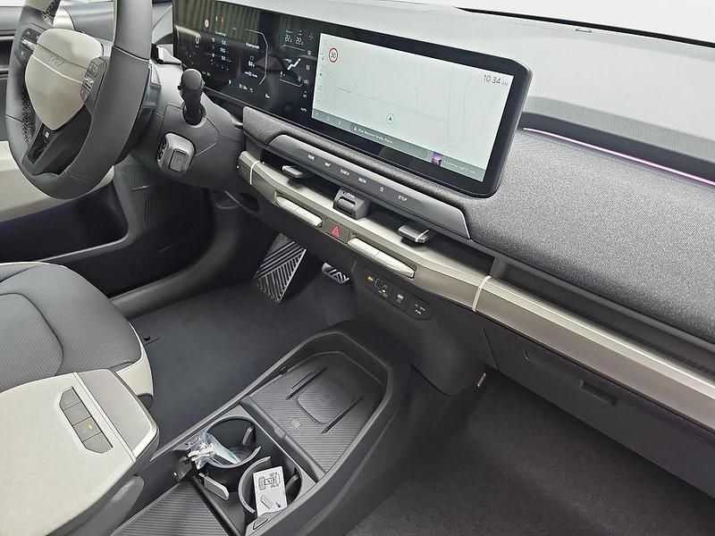 Grau Neu 2025 Kia EV3 4 SUV | 42.990 € - Bild 1/3
