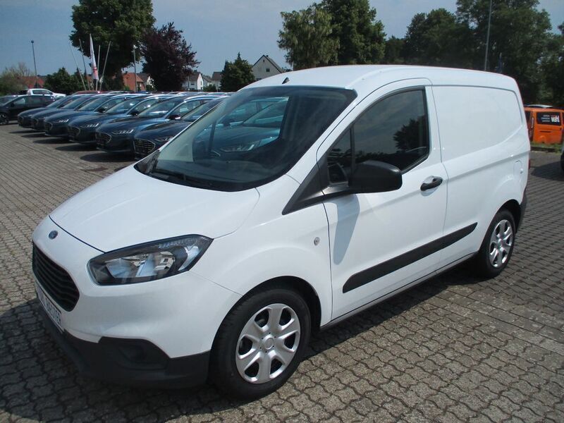 Gebraucht Ford Transit Trend 101 PS (74 kW) 2022 Frostweiß Van