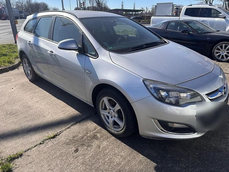 Gebraucht Opel Astra 110 PS (80 kW) 2012 Silber Kombi