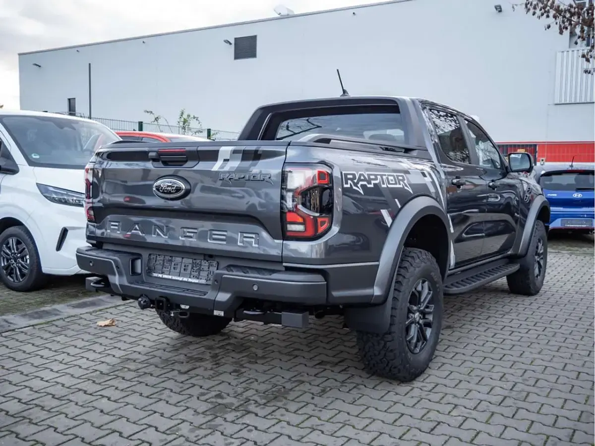 Neu Ford Ranger Raptor 209 PS (153 kW) 2025 Meteor grey Pickup